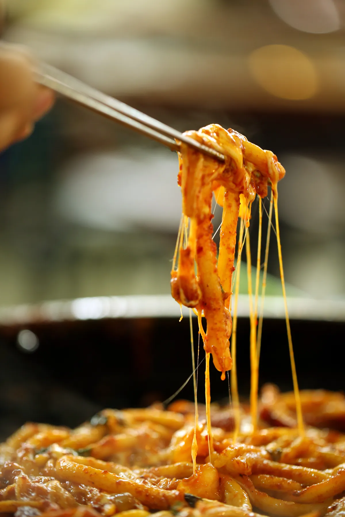 홍대 맛집 신미경의 치즈 볶음 우동 - 치즈와 우동의 완벽한 조합, 서울 홍대 유명 닭갈비 음식점 | Hongdae restaurant cheese stir-fried udon - Shin Mi-kyung Seoul famous dakgalbi gourmet, perfect cheese and udon match | 弘大美食奶酪炒乌冬面 - 神美京首尔著名餐厅的奶酪和乌冬完美组合 | 弘大美食起司炒烏冬麵 - 神美京首爾著名餐廳的起司和烏冬完美組合 | 弘大グルメチーズ炒うどん - 神美京ソウル著名レストランのチーズとうどん完全マッチ